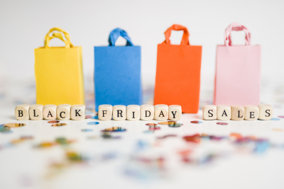 Black Friday at People in White!